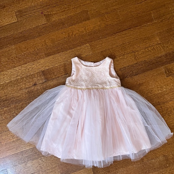 Tule and lace pink dress - Picture 3 of 4